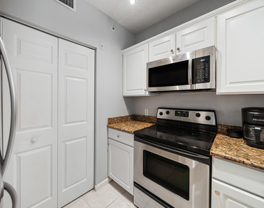 11790 Saint Andrews Place - Photo Thumbnail 6