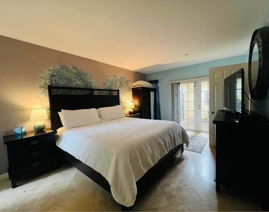 7834 Edgewater Drive - Photo Thumbnail 33