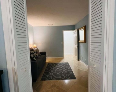7834 Edgewater Drive - Photo Thumbnail 32