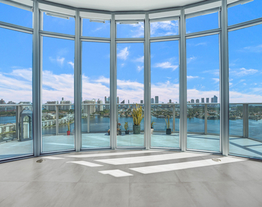 17301 Biscayne Boulevard - Photo Thumbnail 24
