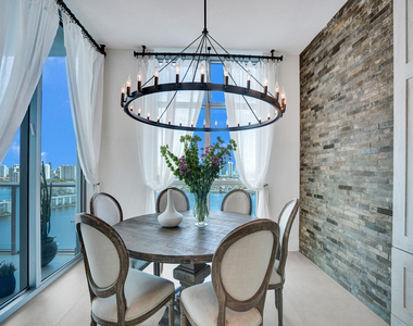 17301 Biscayne Boulevard - Photo Thumbnail 15