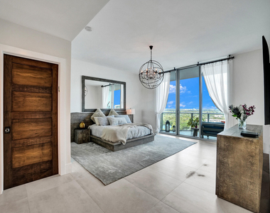 17301 Biscayne Boulevard - Photo Thumbnail 40