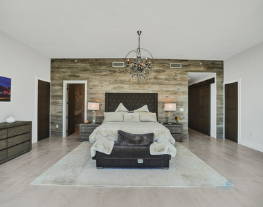 17301 Biscayne Boulevard - Photo Thumbnail 25