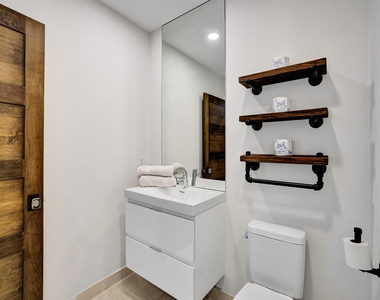 17301 Biscayne Boulevard - Photo Thumbnail 37