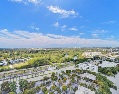 17301 Biscayne Boulevard - Photo Thumbnail 63