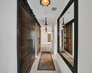 17301 Biscayne Boulevard - Photo Thumbnail 30