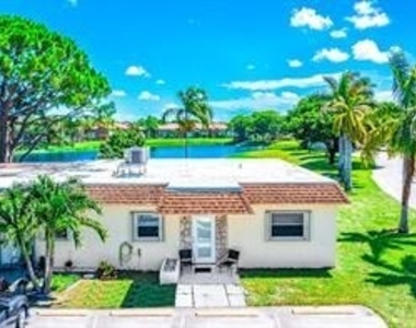 435 Sw Natura Avenue - Photo Thumbnail 3