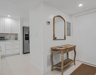 401 Briny Avenue - Photo Thumbnail 8