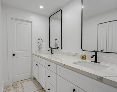 401 Briny Avenue - Photo Thumbnail 15