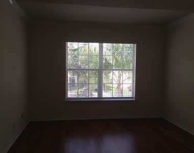 9680 Lago Drive - Photo Thumbnail 33