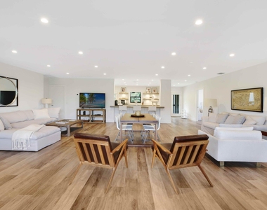 2770 Polo Island Drive - Photo Thumbnail 2