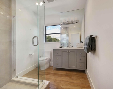 2770 Polo Island Drive - Photo Thumbnail 13