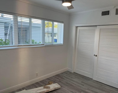 2748 Ne 28th Avenue - Photo Thumbnail 14