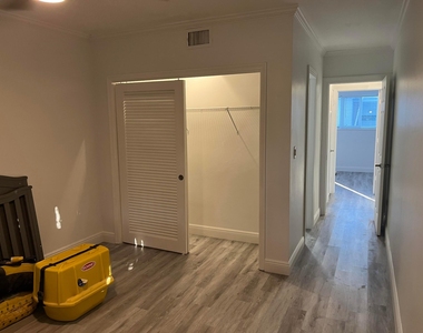 2748 Ne 28th Avenue - Photo Thumbnail 20