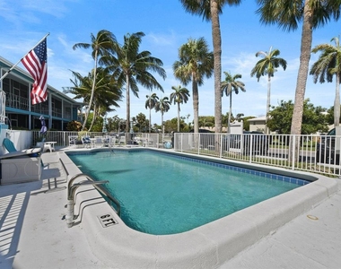 2748 Ne 28th Avenue - Photo Thumbnail 29