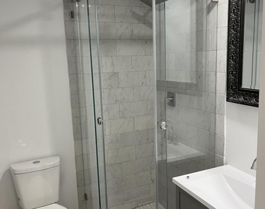 2748 Ne 28th Avenue - Photo Thumbnail 16
