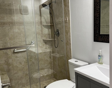 2748 Ne 28th Avenue - Photo Thumbnail 21