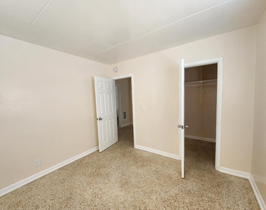 1025 13th Street - Photo Thumbnail 9