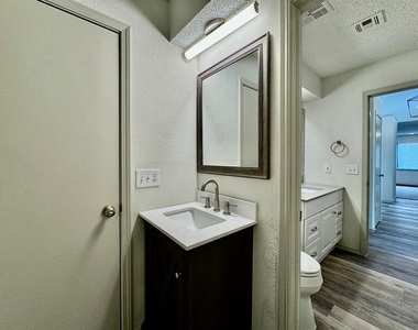 605 Nw 138th Street - Photo Thumbnail 22