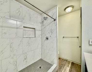 605 Nw 138th Street - Photo Thumbnail 16