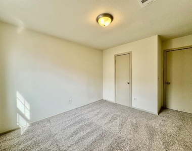 605 Nw 138th Street - Photo Thumbnail 24
