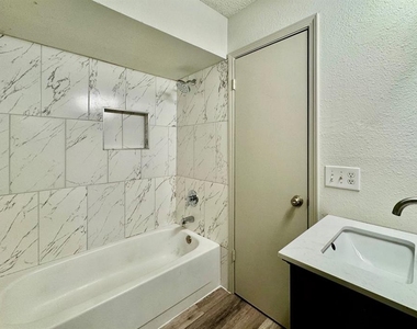 605 Nw 138th Street - Photo Thumbnail 21