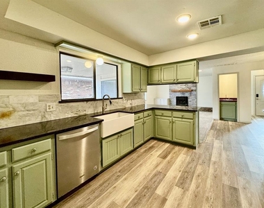 605 Nw 138th Street - Photo Thumbnail 10