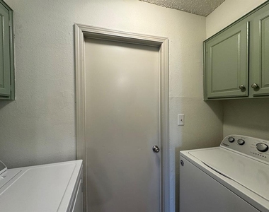 605 Nw 138th Street - Photo Thumbnail 11
