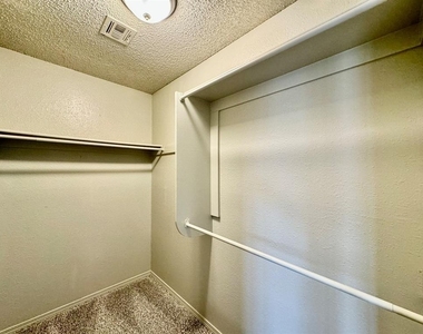 605 Nw 138th Street - Photo Thumbnail 17