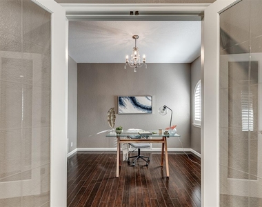 6162 N Brookline Avenue - Photo Thumbnail 15
