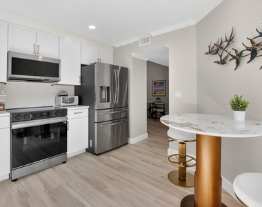 7455 Glendevon Lane - Photo Thumbnail 10