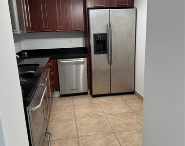 3300 Ne 192nd Street - Photo Thumbnail 2