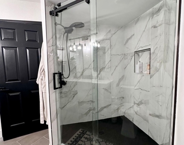 132 Weybridge Circle - Photo Thumbnail 16