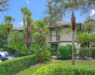 13334 Polo Club Road - Photo Thumbnail 11