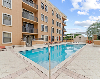 511 Lucerne Avenue - Photo Thumbnail 21
