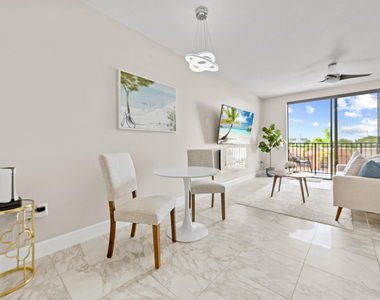 511 Lucerne Avenue - Photo Thumbnail 1