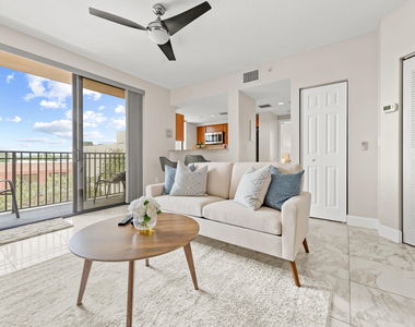 511 Lucerne Avenue - Photo Thumbnail 4