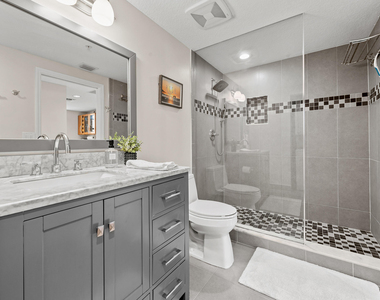 511 Lucerne Avenue - Photo Thumbnail 13