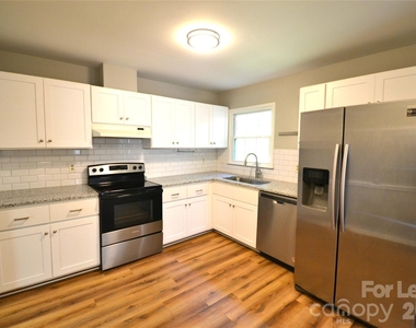1422 Thermal Road - Photo Thumbnail 14