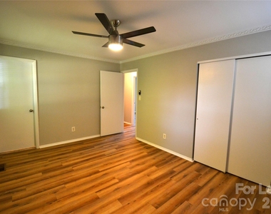 1422 Thermal Road - Photo Thumbnail 26