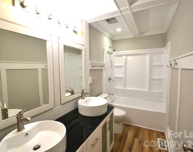 1422 Thermal Road - Photo Thumbnail 18