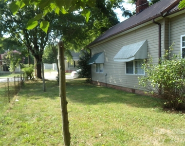 729 Spruce Street - Photo Thumbnail 24