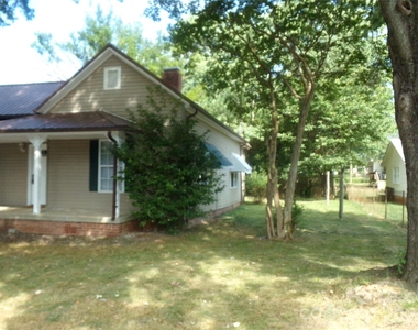 729 Spruce Street - Photo Thumbnail 22
