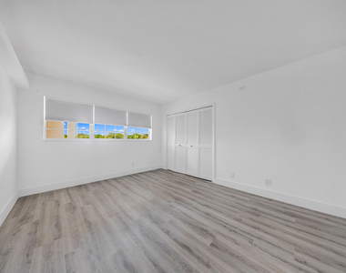 3151 S Palm Aire Drive - Photo Thumbnail 20