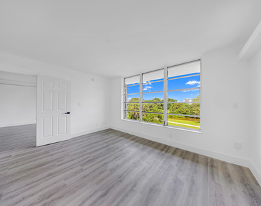 3151 S Palm Aire Drive - Photo Thumbnail 27