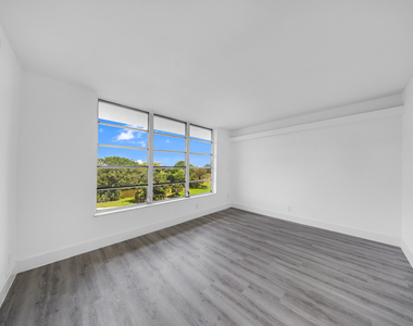 3151 S Palm Aire Drive - Photo Thumbnail 31