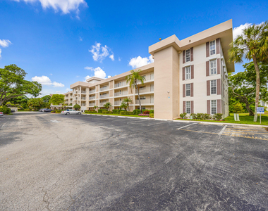 3151 S Palm Aire Drive - Photo Thumbnail 1