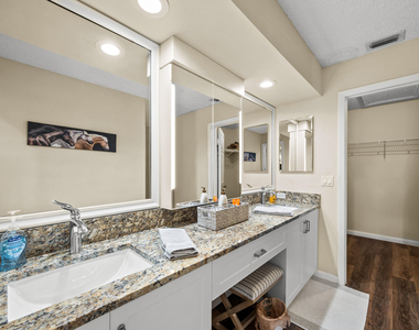 12196 Sag Harbor Court - Photo Thumbnail 17