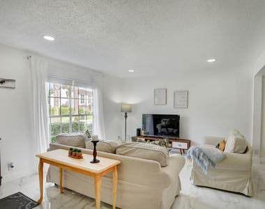 11862 E Brier Patch Ct Court - Photo Thumbnail 5