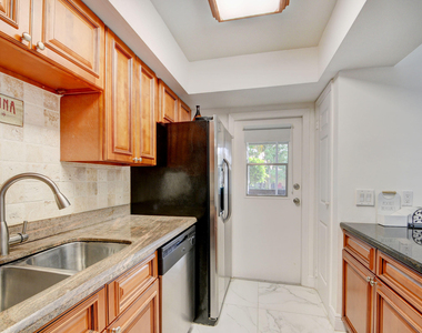 11862 E Brier Patch Ct Court - Photo Thumbnail 11